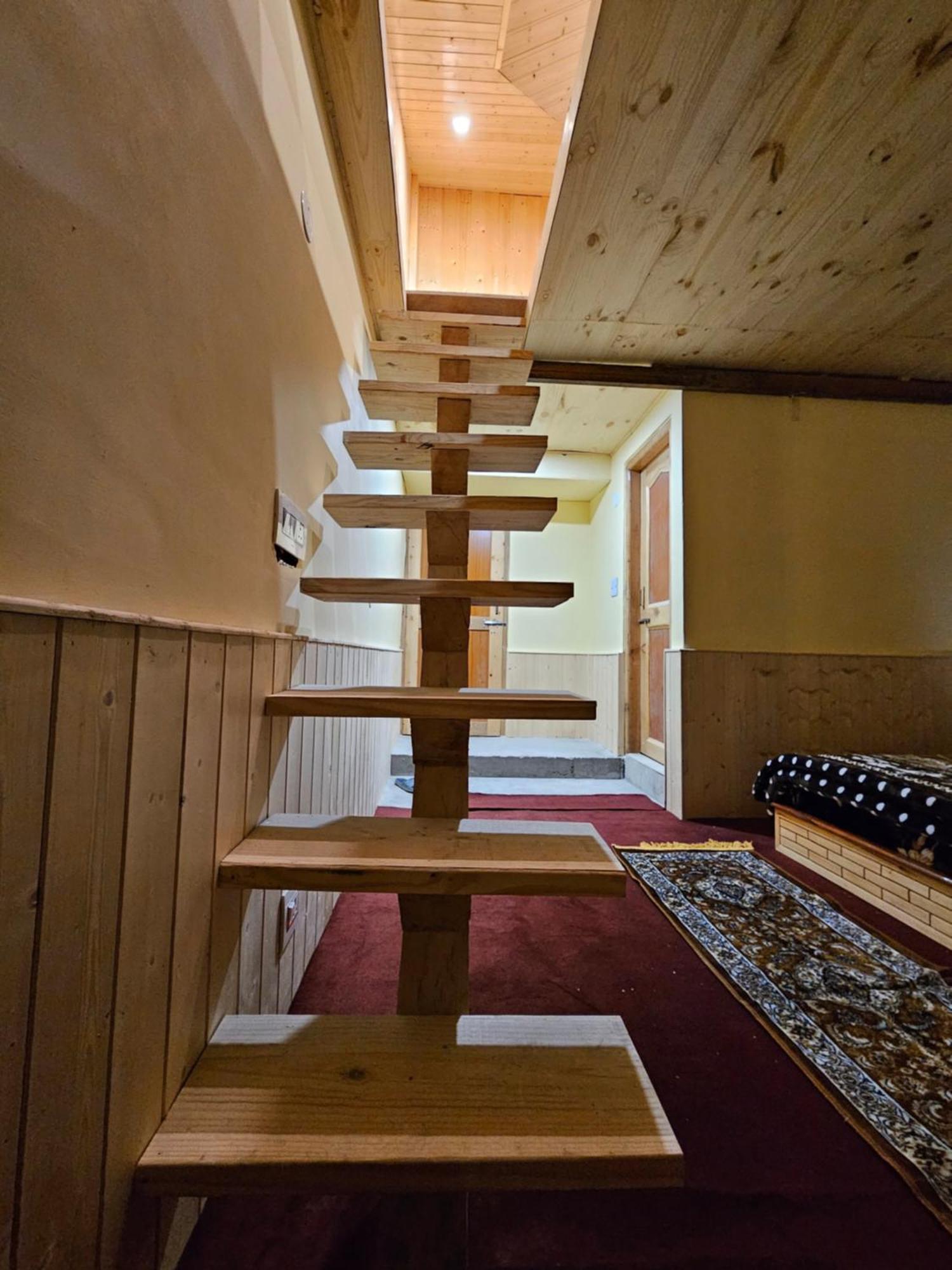 The Pineapple Home Manali  Exterior photo