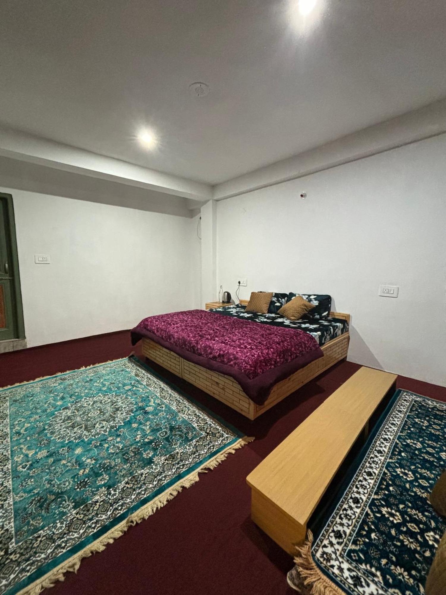 The Pineapple Home Manali  Exterior photo