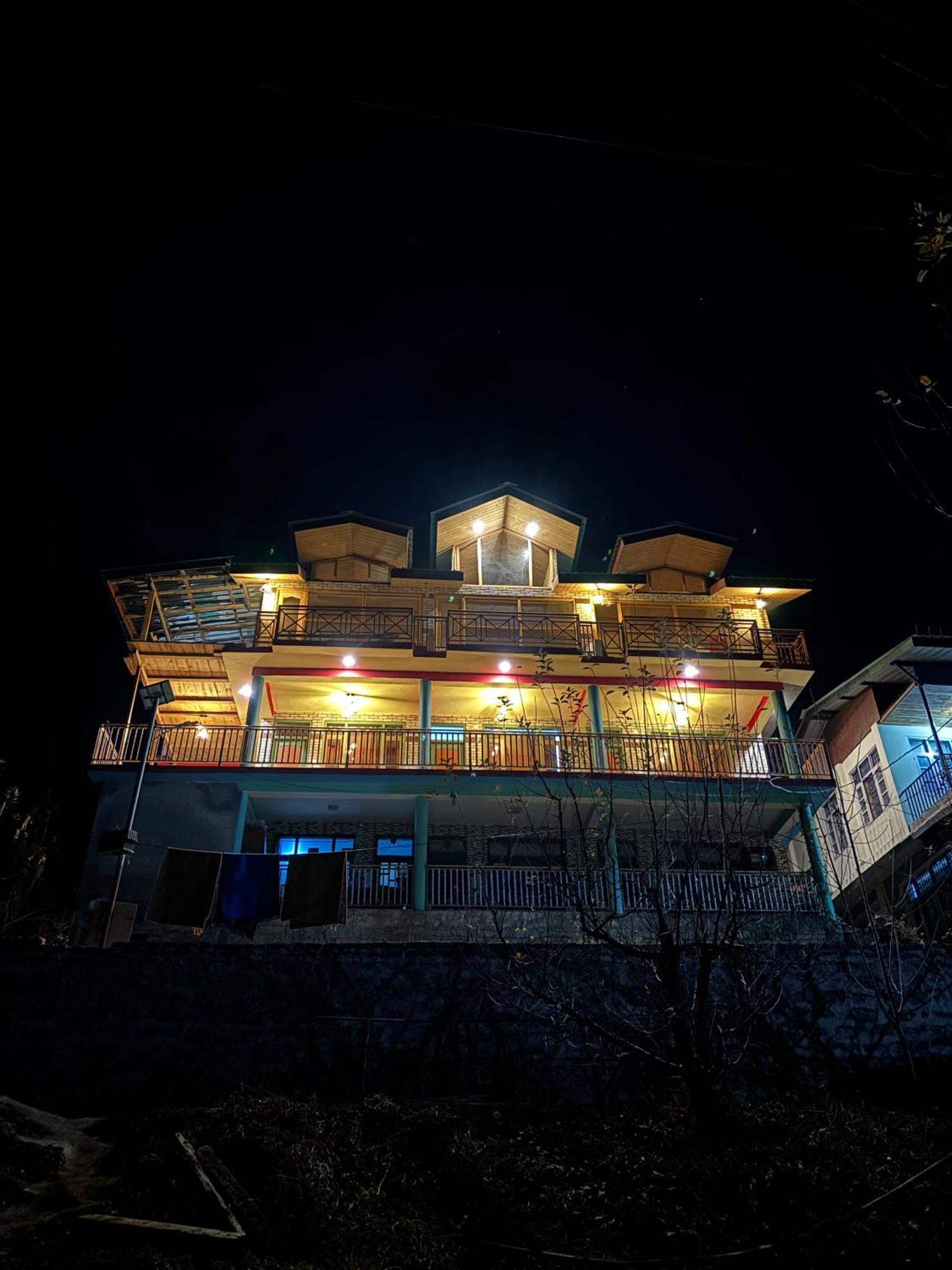 The Pineapple Home Manali  Exterior photo